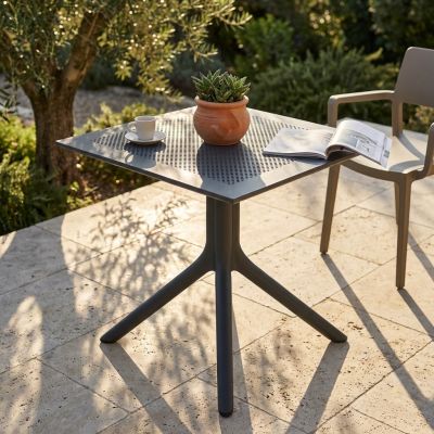 VISIO - tavolo da giardino in polipropilene
