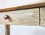 JOMA - tavolino con cassetto in pino riciclato