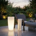 SHIELD - vaso luminoso rgb con pannello solare