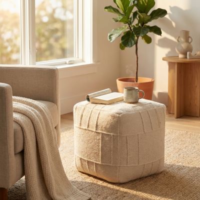 ORSON - pouf in lana avorio con decoro 40 x 40