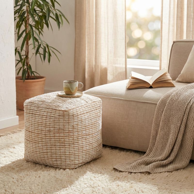 MARLENE - pouf in lana avorio con decoro 40 x 40