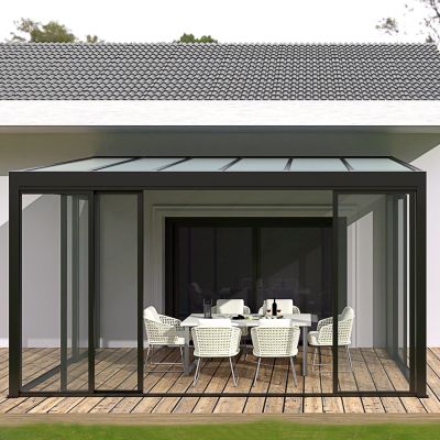 Veranda addossata con copertura in policarbonato