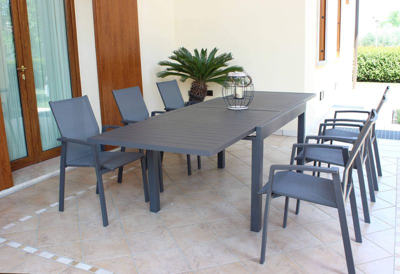 JERRI - set tavolo in alluminio cm 135/270 x 90 x 75 h con 6 poltrone Lotus