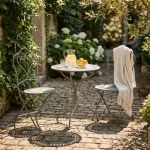 DORIAN - set tavolino e due sedie bianco ossidato