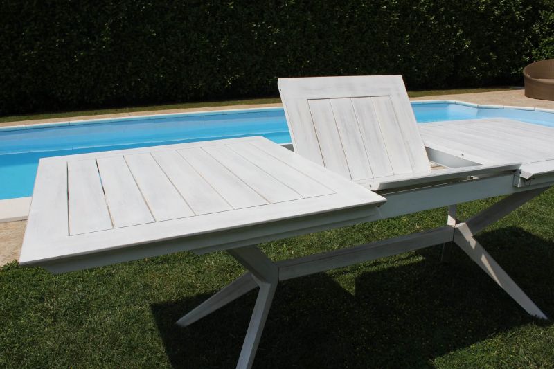 CAESAR - set tavolo in legno massiccio di acacia con 8 sedie Sortis