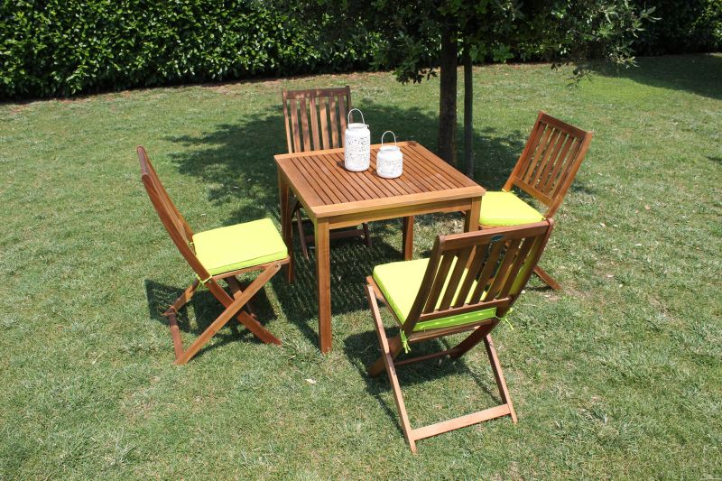 AARON - set tavolo in legno massiccio di acacia cm 80 x 80 x 74 h con 2 sedie Dresda