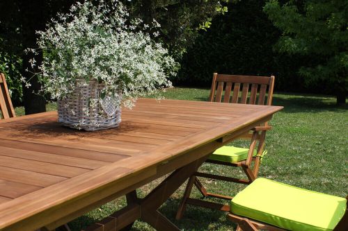 CAESAR - set tavolo in legno massiccio di acacia cm 150/200 x 90 x 78 h con 4 sedie e 2 poltrone Dresda